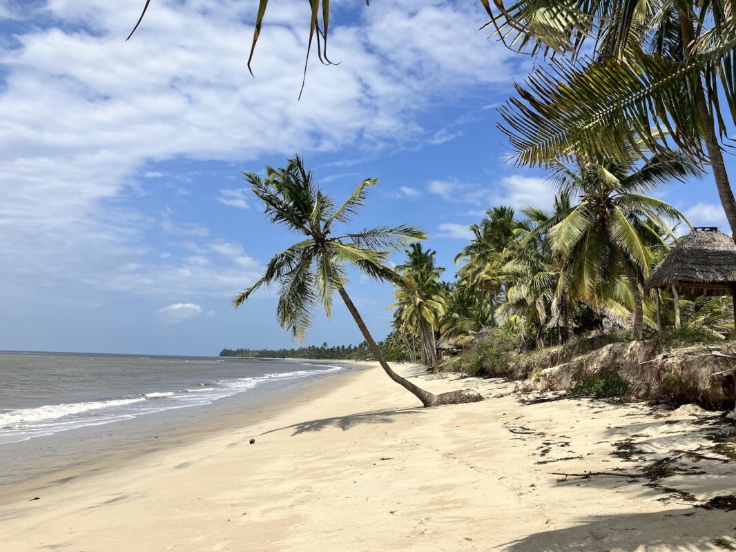 Ushongo Beach tijdens een safari met Caracal Tours & Safaris in Tanzania